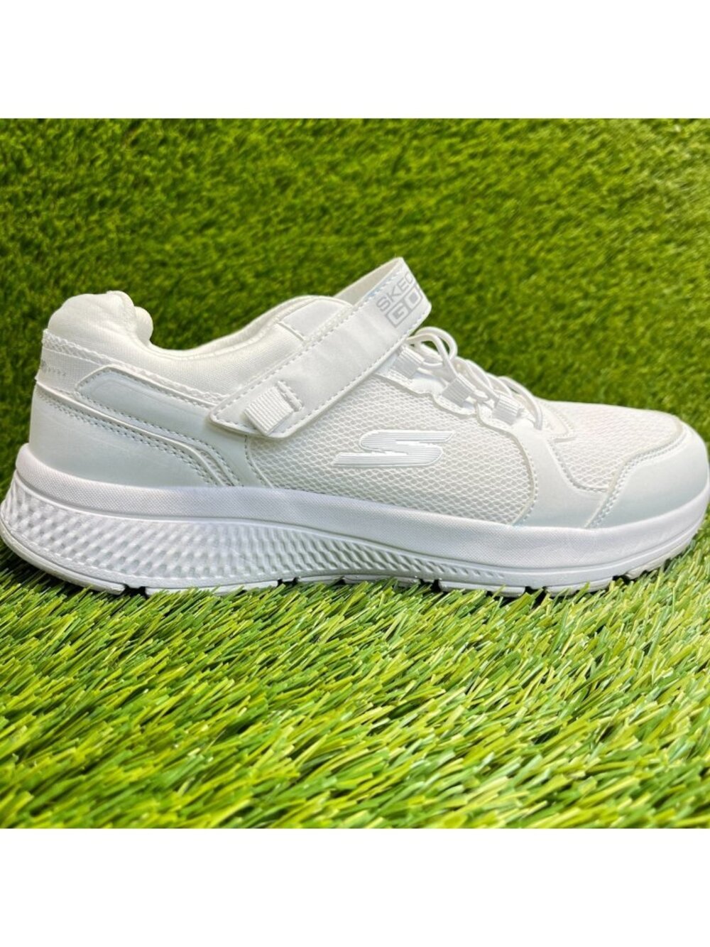 Skechers Go Run Consistent Boys Size‎ 6Y White Athletic Running Shoes Sneakers